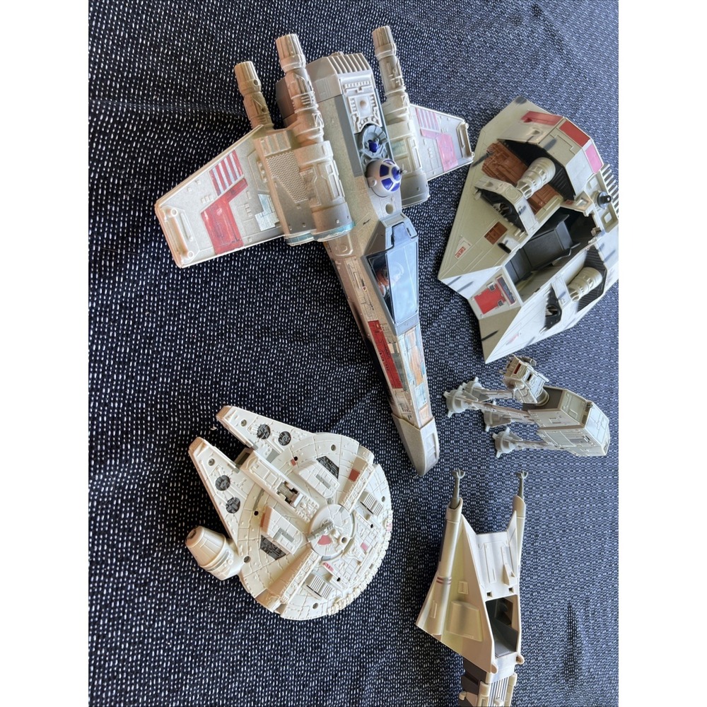 Vintage Star Wars Vehicle Collection: X-Wing, Snowspeeder, Millennium Falcon  Et